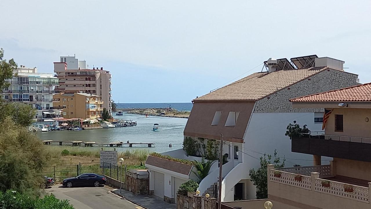 Estudio Roses Con Terraza, Vistas Canal Y Mar מראה חיצוני תמונה